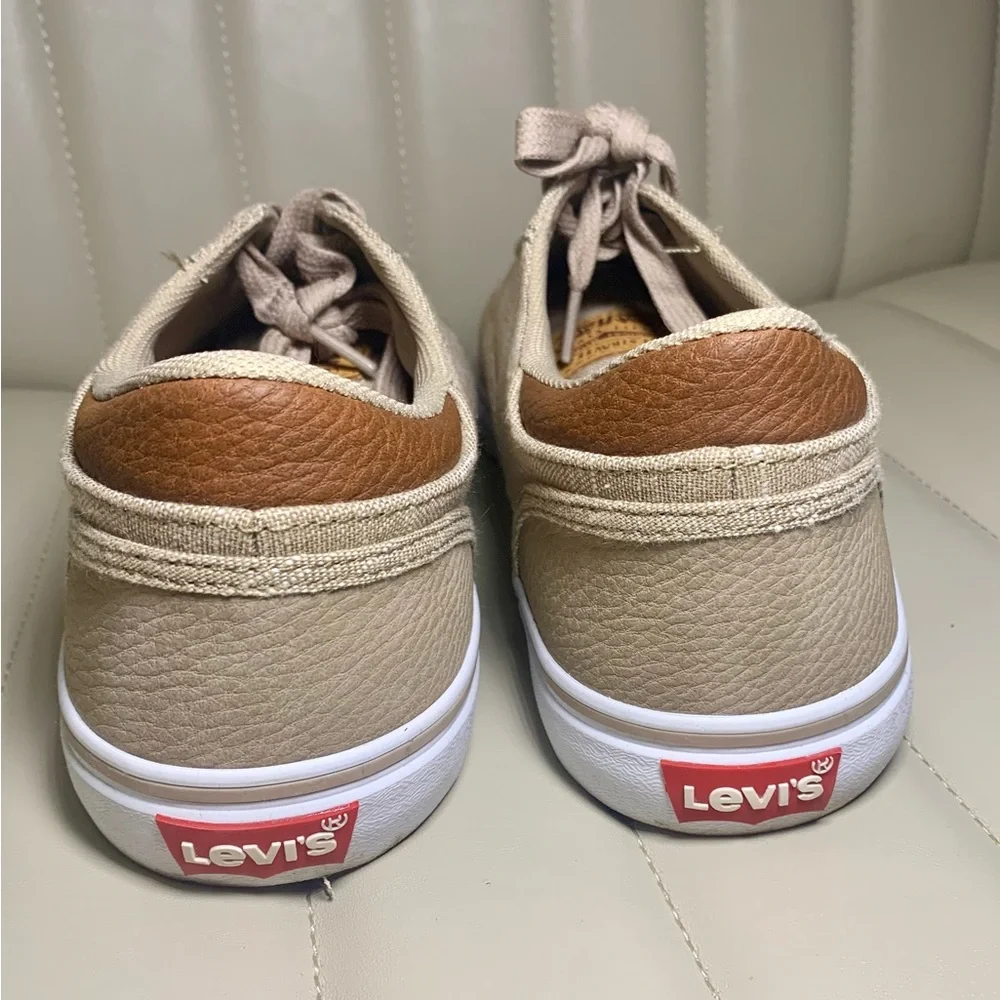 Levi's KHAKI/TAN Men's Ethan Chambray‎ Sneakers, US Size 9